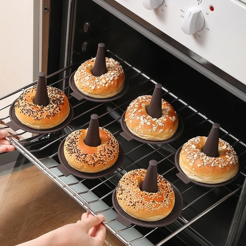 Donut Mold Silicone - 6 個ベーキングモールドパンドーナツパンキッチンシリコーン円錐形シリコーン型ペストリー型ベーグルとドーナツケーキパン用